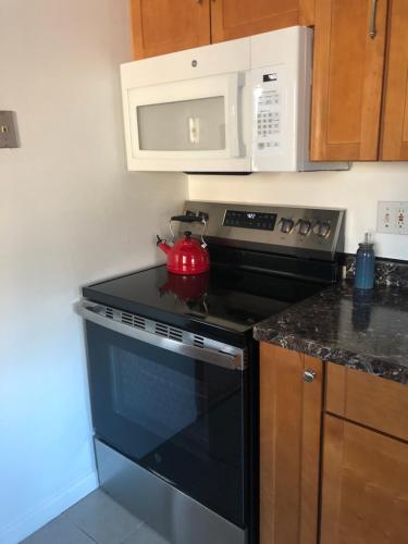 ห้องครัว, Comfort house with two bed room in กรีนิช (คอนเนตติคัต)