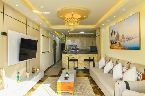Legend Of Majestic Pyramids View Apartment - image 5