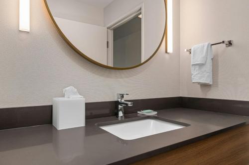 Fairfield by Marriott Inn & Suites Dixon - image 9