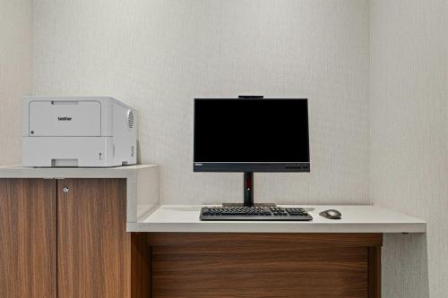 Fairfield by Marriott Inn & Suites Dixon - image 14