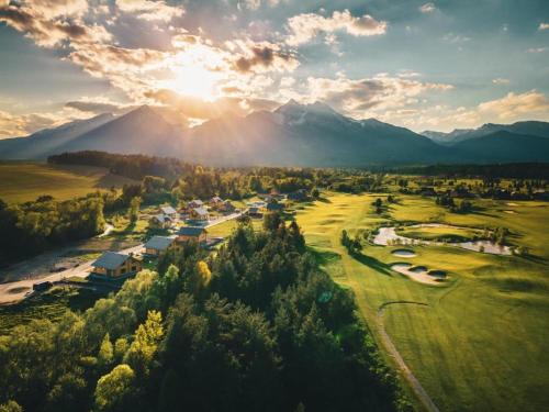 Golfpálya [saját], Chatka u tatka in Tatranska Lomnica