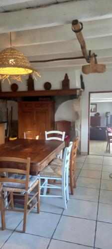 Gîte familial 10 pers spa de juin à septembre (Gite familial 10 pers spa de juin a septembre) in Ferrières (Midi-Pyrenees)