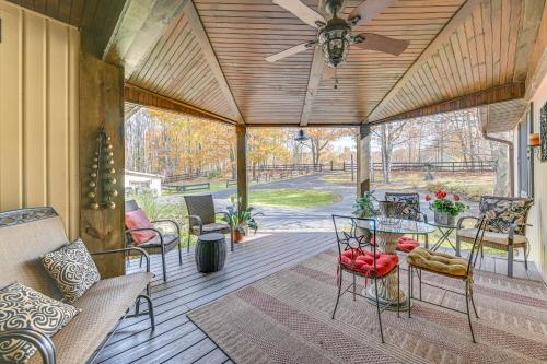 Beautiful & Unique Farmhouse 15 Mi to Saratoga in Gansevoort (NY)