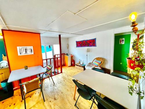 Fungi Hostal in Kojaikve