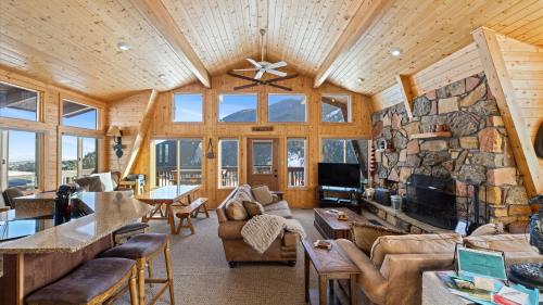 Dog Friendly West Fork Haven with Hot Tub by AAA Red Lodge Rentals - image 10