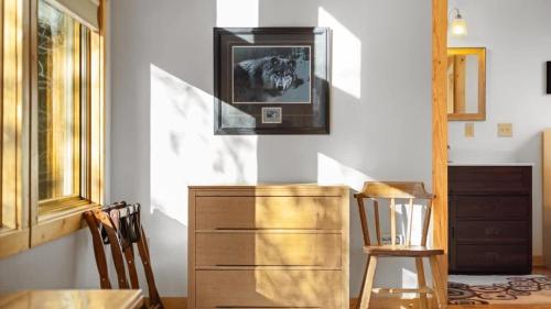 Chickadee Chalet by AAA Red Lodge Rentals - image 2
