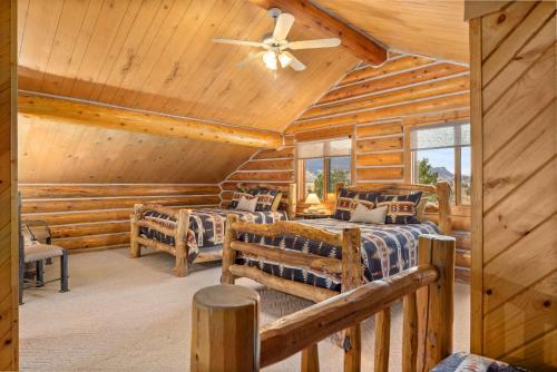 Over Look Town at Dog Friendly Spruce Lodge with Hot Tub by AAA Red Lodge Rentals - image 6