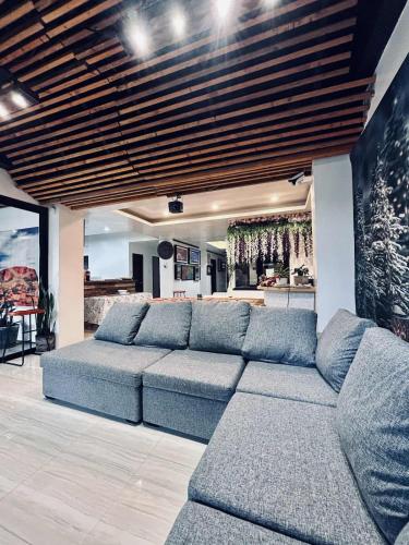 Simonettes Place Transient House – khách sạn tại Asin Road
