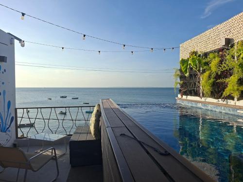 Apartamento beira-mar com piscina privativa – khách sạn tại Penha