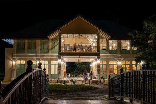 Restaurant, Lost Horizon Resort - Khao Sok in Phanom