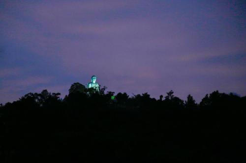 Patogumai, Dumbara Peak Residence in Kandis