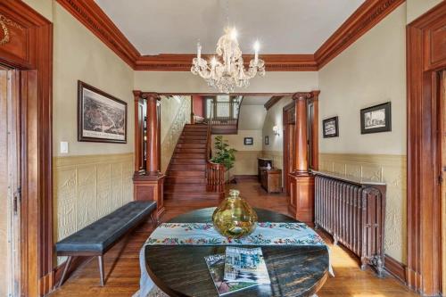 Stately 8BR Historic CWE Home ABODEbucks - main image