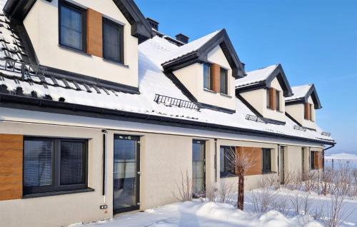 Viesnīcas āriene, Gorgeous Apartment In Orzysz With Sauna in Okragle