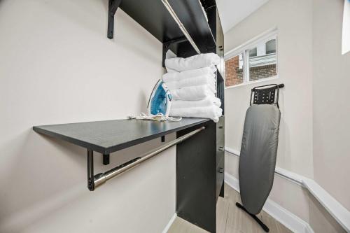 Chic City Living with Modern Touches ABODEbucks - image 7