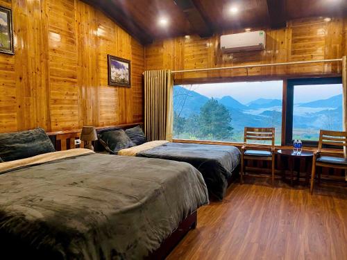 room detail thumbnail 1