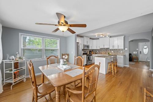 Lovely Dogtown Home ABODEbucks - image 2