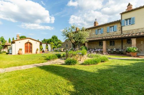 Flat In Hamlet Near Arezzo