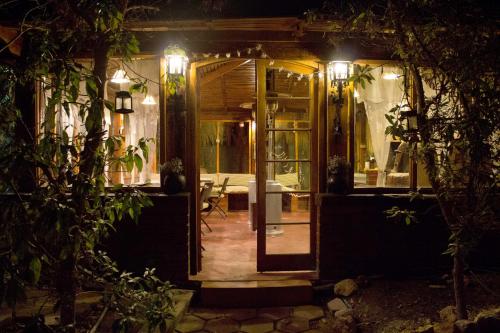 Fasiliteter, Atankalama in Calama