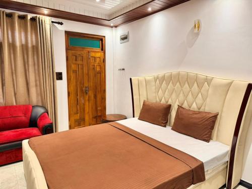 Millennium Hotel – khách sạn tại Kantharmadam