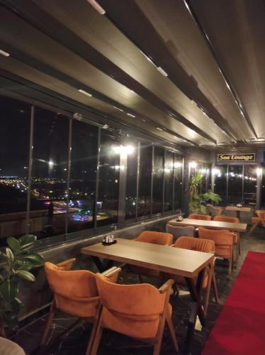 Restorāns, Grand royal hotel in Sultanköy
