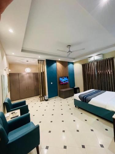 Shelton's Rezidor Islamabad – Islamabad, OH