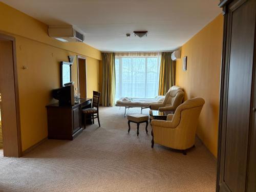 Hotel OTDIH in คาวาร์นา