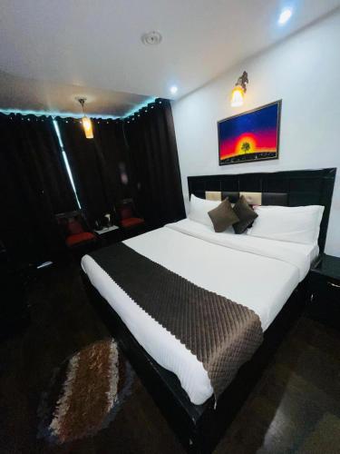 Upper city heart hotel #Atithi Devo Bhava #Mountain View # Cheap Hotel Best Prices Guaranteed with Deals#Free Parking#cricket stadium 8 km#Mcleodganj 2 km- Bhagsunag 4 km - image 2