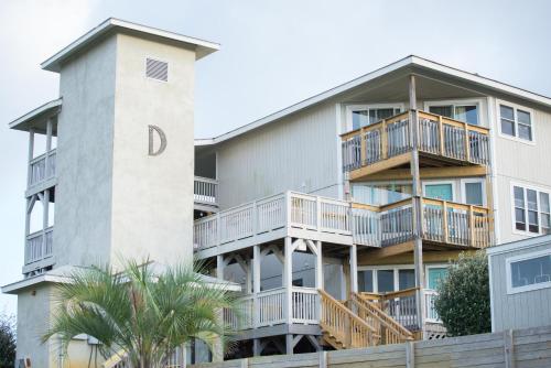 Atlantic Beach Resort a Ramada by Wyndham - image 2