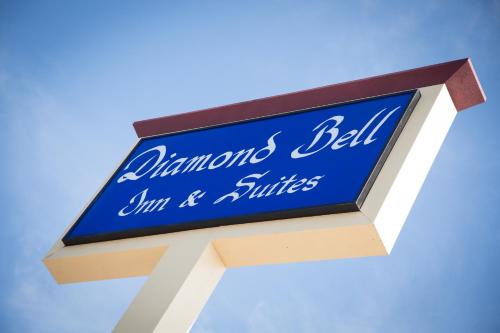 Diamond Bell Inn & Suites