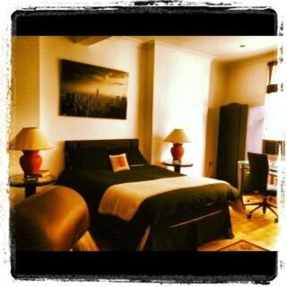 2 queen beds