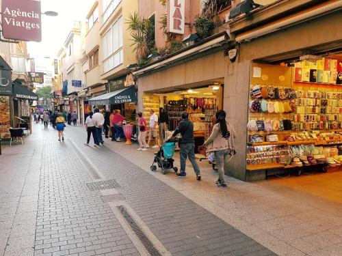 Manuela Beach City - image 12