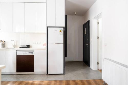 Trendy 2BD Cozy Modern Bebek Home! #415 - image 6