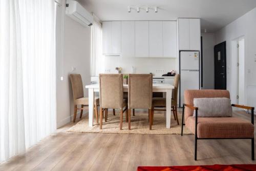 Trendy 2BD Cozy Modern Bebek Home! #415 - image 10