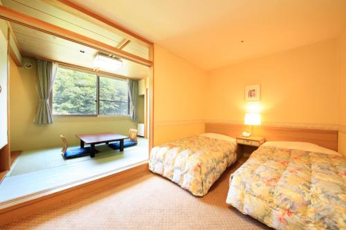 Twin Room with Tatami Area - Non-Smoking