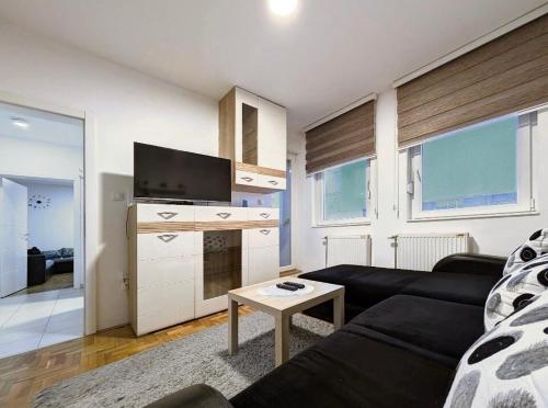 Stay & smile Novi Sad