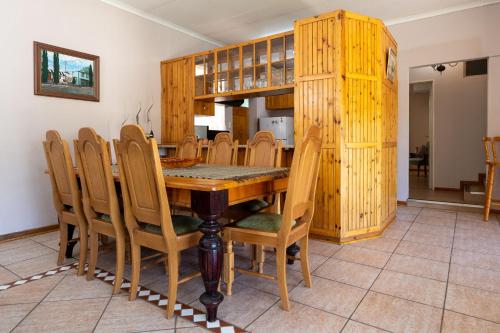 Iekārtas, Toverberg Guest Houses in Colesberg