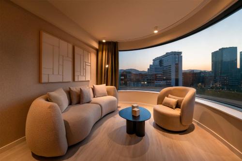 設施, 巴塞羅畢爾包奈維翁酒店 (Barcelo Bilbao Nervion Hotel) in 烏里瓦里