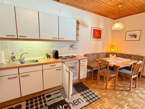 Kitchen, Ferienwohnungen Pernull in Waidegg