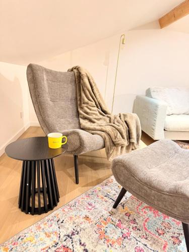 Fabuleux logement à deux pas du centre ville! La bulle d'ax vous accueille jusque 8 personnes