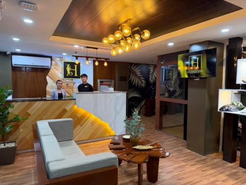 Hollywood Hotel Puerto Princesa in Palawan