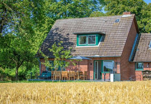 Country House Close To The Beach With Field Views – khách sạn tại Maasholm-Bad
