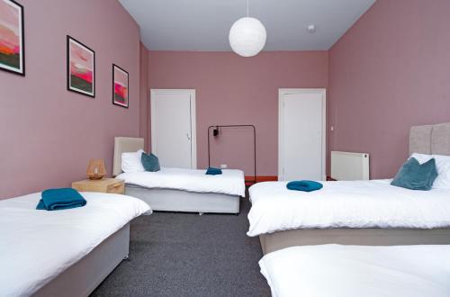 Family and Group Stay 2BR by Park Sleeps 7, Glasgow (Foto 10)