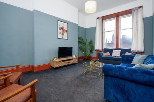 Family and Group Stay 2BR by Park Sleeps 7, Glasgow (Foto 9)