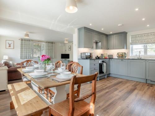 Iekārtas, 3 Bed in Fordingbridge oc-96126 in Godshill