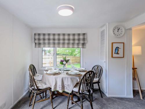 Iekārtas, 2 Bed in Fordingbridge oc-82875 in Godshill