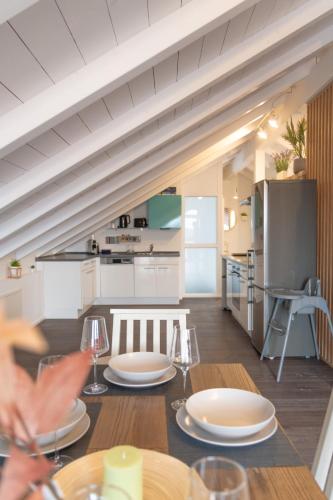 エクステット Eggstatt am Chiemsee, Auto-Check-in 24-7, gratis Parkplatz an der Unterkunft, Netflix & Amazon Prime 5つ星 ゲストハウス ロビー