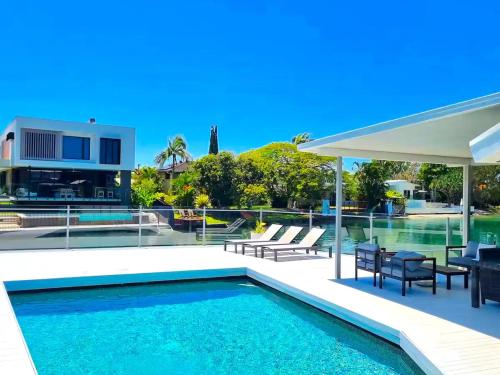 Spacious Palm Beach Home near Creek, Beach & Cafés – khách sạn tại Bãi Biển Palm