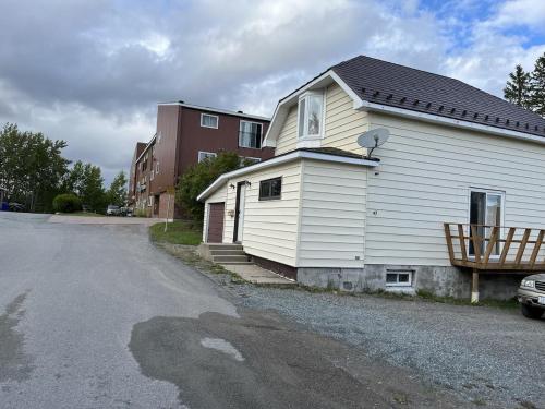 Sleep peacefully at Zia's Place in Kirkland Lake (ON)