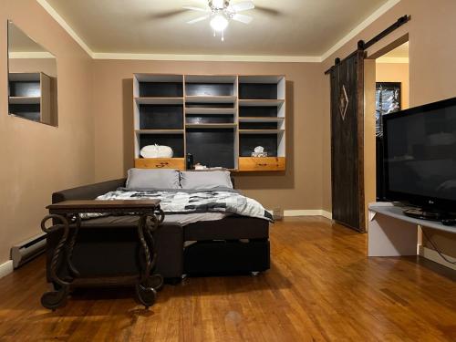 Sleep peacefully at Zia's Place in Kirkland Lake (ON)