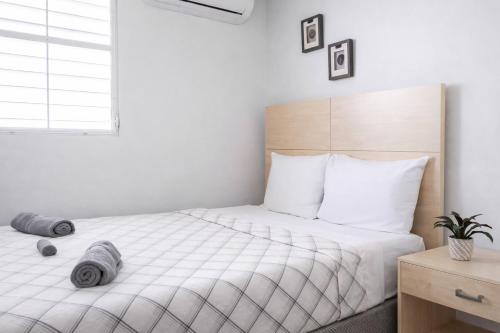 18BR Home for 32 Guests La Placita Santurce By RentalsPR - image 14